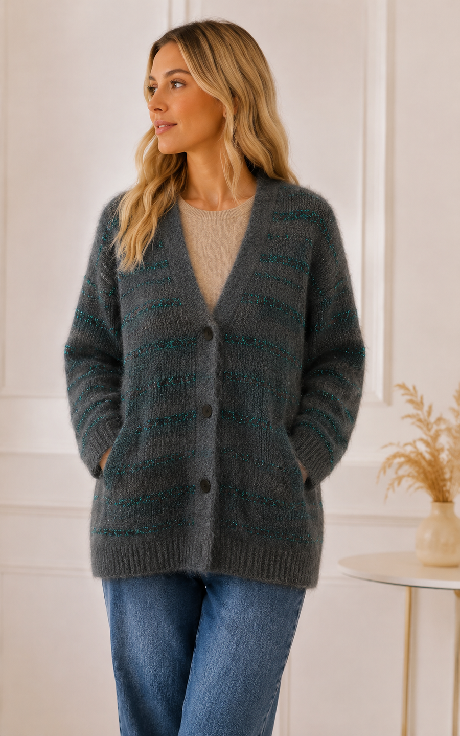 Cardigan Oversize de Tejido Suave con Rayas Brillantes