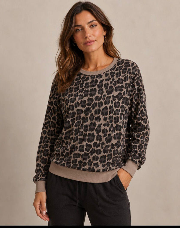 Sudadera Animal Print • Calidez Atemporal